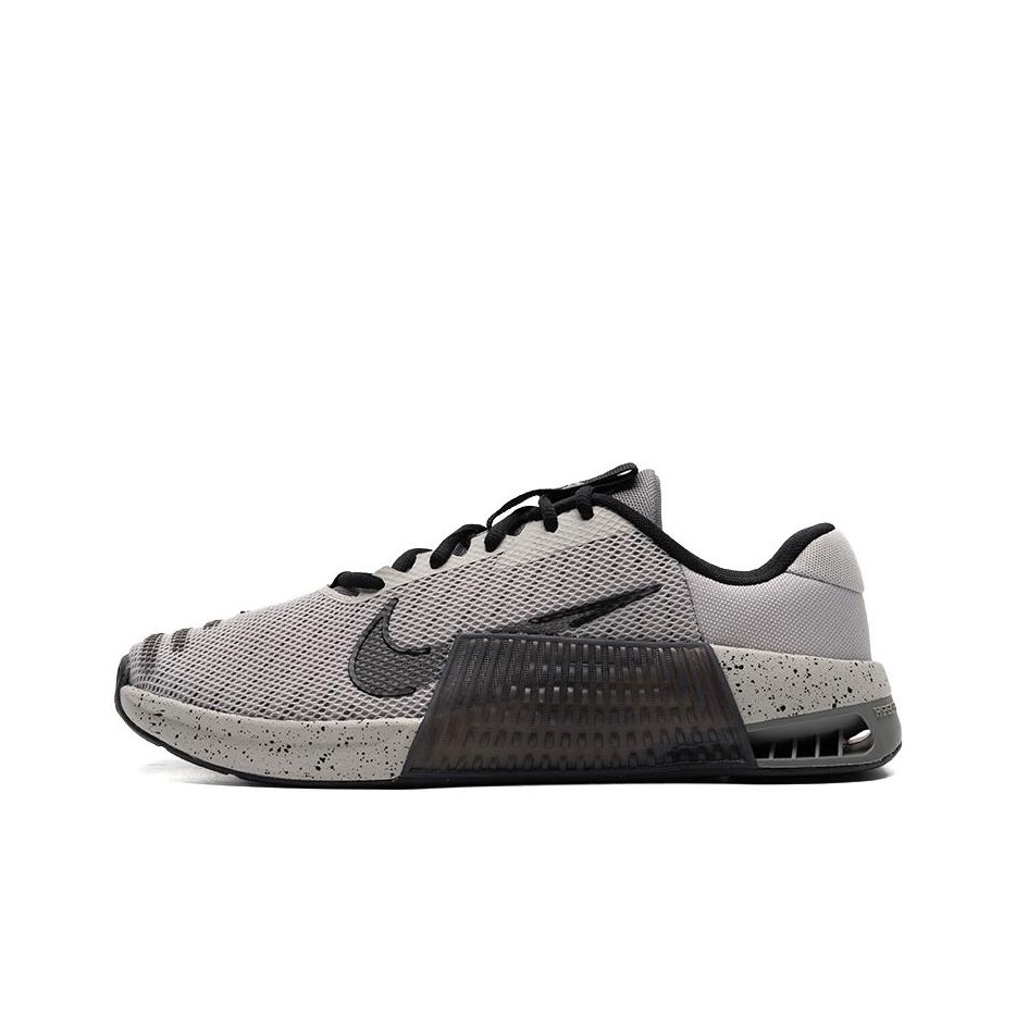 ไนกี้ เม็ตคอน 9 รองเท้าลำลองแบ - Nike Shoes Metcon 9 บทวิจารณ์และราคา